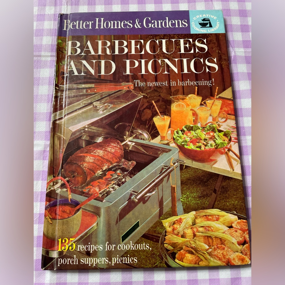 Vintage Better Homes & Gardens (Barbecues and Picnics)Cookbook Meredith 1963